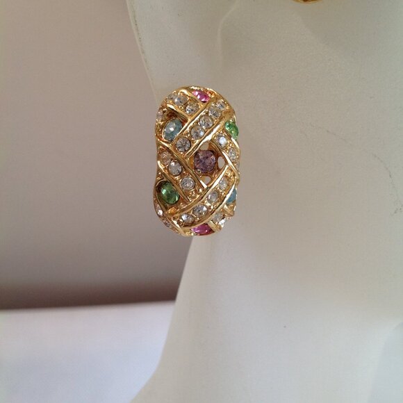 Vintage Joan Rivers Pave Rhinestone Gold Tone Clip On Earrings - Picture 2 of 6